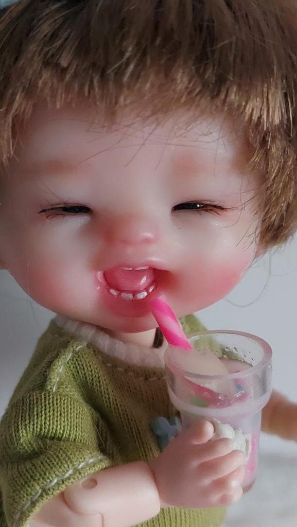 Echt leuk obb11 popje ( origineel met klei hoofdje), Verzamelen, Poppen, Pop, Ophalen of Verzenden