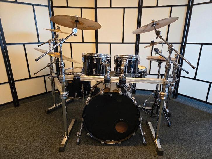 IN NIEUWSTAAT Pearl Reference Pure, Muziek en Instrumenten, Drumstellen en Slagwerk, Zo goed als nieuw, Pearl, Ophalen
