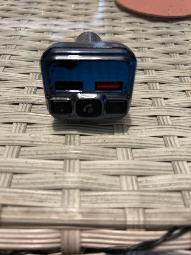 Hama Bluetooth FM Transmitter, Auto diversen, Autoradio's, Zo goed als nieuw, Ophalen of Verzenden