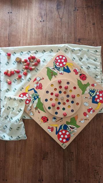 Houten paddestoelen spel Janbibejan beschikbaar voor biedingen
