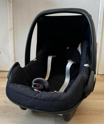 Maxi Cosi Pebble incl. 2 stuks base beschikbaar voor biedingen
