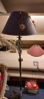 Elegante Staande Lamp met Bloemen Decoratie, Ophalen