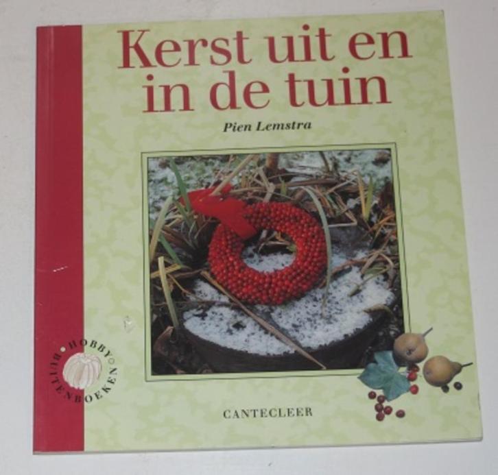 Kerst uit en in de tuin  Pien Lemstra  133704, Diversen, Kerst, Zo goed als nieuw, Ophalen of Verzenden
