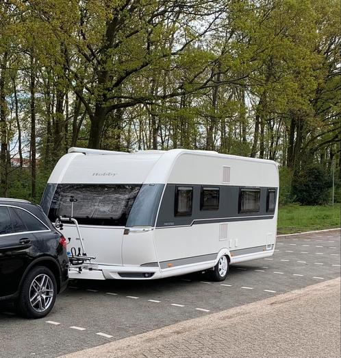 Hobby WLU560 presige, Caravans en Kamperen, Caravans, Particulier, tot en met 4, 1250 - 1500 kg, Rondzit, Hobby, 2 aparte bedden