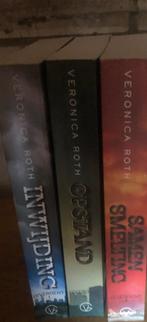 Divergent deel 1 t/m 3, Ophalen of Verzenden, Zo goed als nieuw, Veronica Roth
