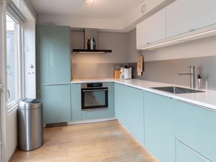 IKEA keuken inclusief apparatuur, Huis en Inrichting, Keuken | Complete keukens, Gebruikt, Hoekkeuken, Groen, Kunststof, Hoogglans of Gelakt