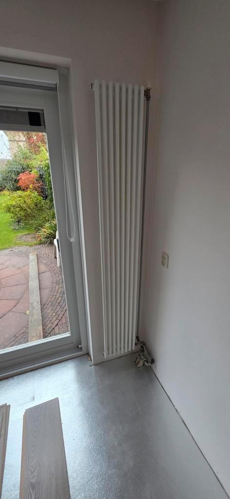 Radiator - Perfect voor uw huis!, Doe-het-zelf en Verbouw, Verwarming en Radiatoren, Gebruikt, Radiator, 200 tot 500 watt, 80 cm of meer