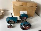 1:16 Tractor “MINNEAPOLIS MOLIHE”-nagietsel ERTL-polystone, Ophalen of Verzenden, Overige typen, Overige merken