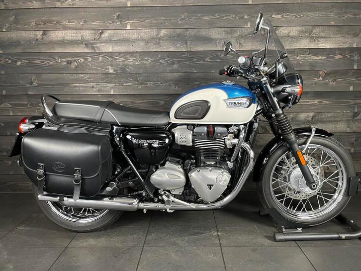Triumph BONNEVILLE T100 (bj 2019), Motoren, Motoren | Triumph, Bedrijf, Toermotor, meer dan 35 kW