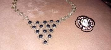 Victoriaanse Zilveren Set: Ketting & Broche beschikbaar voor biedingen