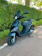 Piaggio Zip 4t 2v | 2e eigenaar! | 2013 | Zie beschrijving, Fietsen en Brommers, Scooters | Piaggio, Ophalen, Gebruikt, Maximaal 45 km/u