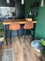 Cognac micro leren barkrukken met zwarte stalen poten, Ophalen, Met voetsteun, 60 tot 90 cm, Zo goed als nieuw