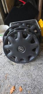 Opel Astra wieldoppen 15 inch (4 stuks), Auto diversen, Wieldoppen, Ophalen