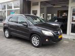 Volkswagen Tiguan 2.0 TSI Sport&Style 4Motion NIEUWSTAAT 137, Auto's, Lichtsensor, Stof, Gebruikt, 4 cilinders