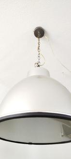 Lampen 2 x Aluminium hanglampen met melkglas, Ophalen, Zo goed als nieuw, Robust, Metaal