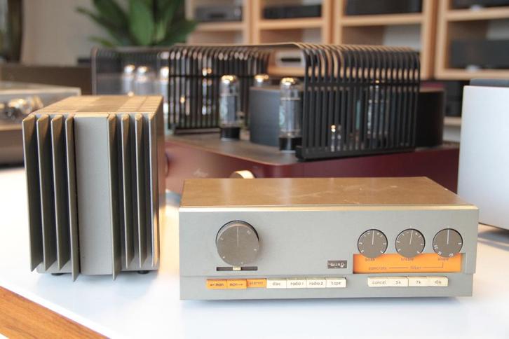 QUAD 33 Voorversterker + QUAD 303 Eindversterker, Audio, Tv en Foto, Versterkers en Receivers, Gebruikt, Stereo, 60 tot 120 watt