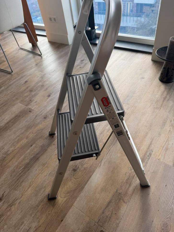 Altrex Trapje - 2 Treden - Zo Goed Als Nieuw, Doe-het-zelf en Verbouw, Ladders en Trappen, Zo goed als nieuw, Trap, Minder dan 2 meter