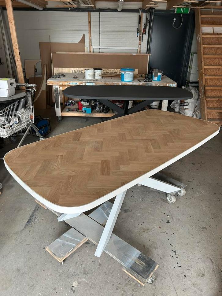 UITVERKOOP!! Handgemaakte eettafels!, Huis en Inrichting, Tafels | Eettafels, Nieuw, Ophalen