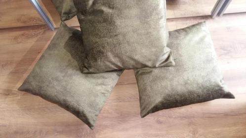 zeer mooie mosgroene sierkussens 45 bij 45, Huis en Inrichting, Woonaccessoires | Kussens, Nieuw, Vierkant, Ophalen of Verzenden