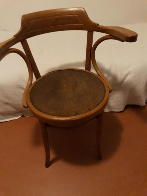 Fischel ,  Thonet stoel met armleuning, jaren 1920-1930, Antiek en Kunst, Antiek | Meubels | Stoelen en Banken, Ophalen