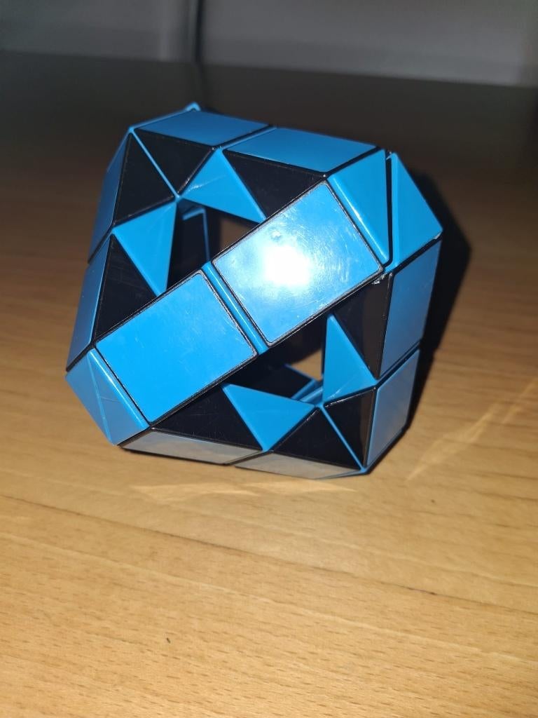 Slang puzzel blauw magic game, Kinderen en Baby's, Speelgoed | Houten speelgoed, Ophalen, Zo goed als nieuw, Overige typen