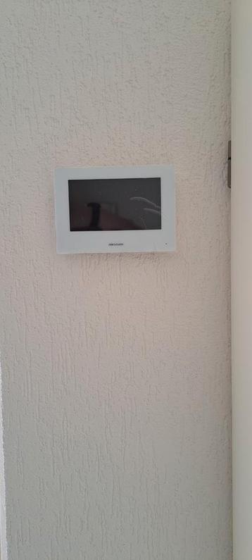 HikVision deurbel en scherm  beschikbaar voor biedingen
