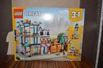 LEGO Creator 3-in-1 31141 – Hoofdstraat – Gloednieuw Sealed!, Ophalen of Verzenden, Nieuw, Complete set, Lego