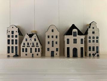 KLM huisjes bols 60 64 69 79 87 beschikbaar voor biedingen