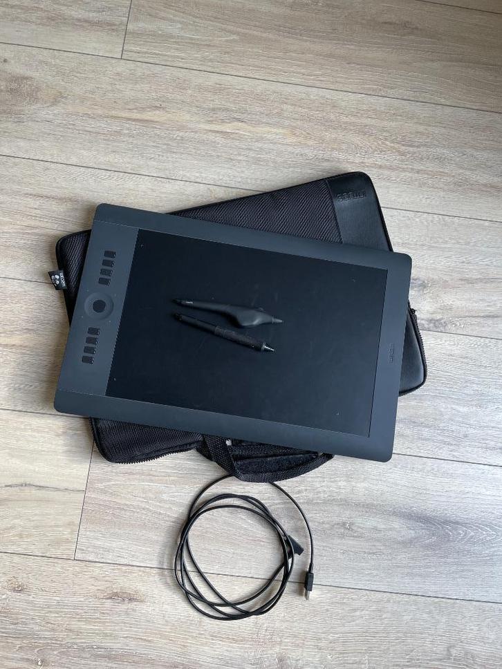 Wacom Intuos Pro Large, Computers en Software, Tekentablets, Gebruikt, Draadloos, Multi-touch, Ophalen of Verzenden