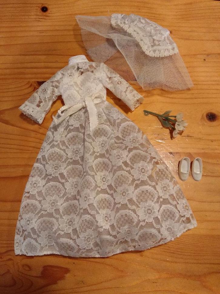Fleur outfit #1220 Bruidsjurk met accessoires, Kinderen en Baby's, Speelgoed | Poppen, Zo goed als nieuw, Barbie, Ophalen of Verzenden