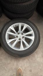 Lexus NX300H winterset winterbanden origineel tpms, Auto-onderdelen, Banden en Velgen, 18 inch, Gebruikt, Banden en Velgen, Personenwagen