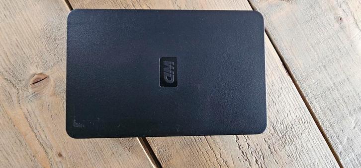 WD Elements Desktop 2TB – Zwart (WDBWLG0020HBK-EESN / WDT D3, Computers en Software, Harde schijven, Zo goed als nieuw, Desktop