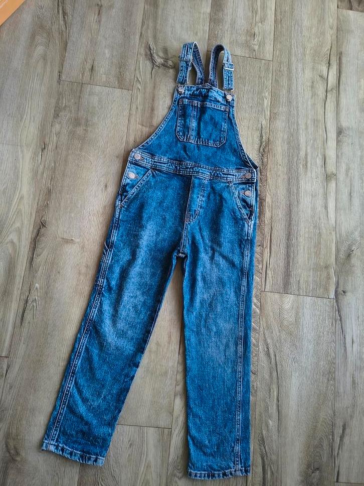 Prachtige denim salopette, spijker tuinbroek H&M, maat 128., Kinderen en Baby's, Kinderkleding | Maat 128, Zo goed als nieuw, Broek