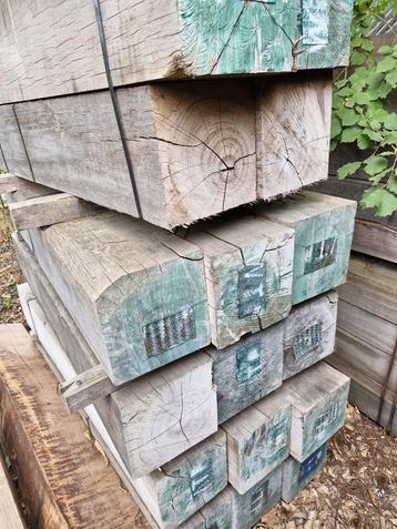 greenheart palen 30x30x180 - 17 stuks - tropisch hardhout beschikbaar voor biedingen