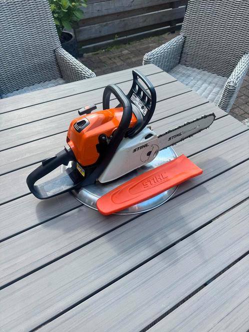 2x Stihl Kettingzaag / Motorzaag , zo goed als NIEUW ., Tuin en Terras, Hand-tuingereedschap, Zo goed als nieuw, Overige soorten