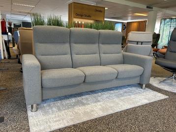 Stressless Wave 3-zits hoog showroommodel stof Faroni 11  beschikbaar voor biedingen
