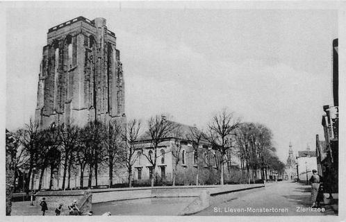 (381-291-033) Zierikzee St. Lieven-Monstertoren, Verzamelen, Ansichtkaarten | Nederland, Zeeland, Verzenden