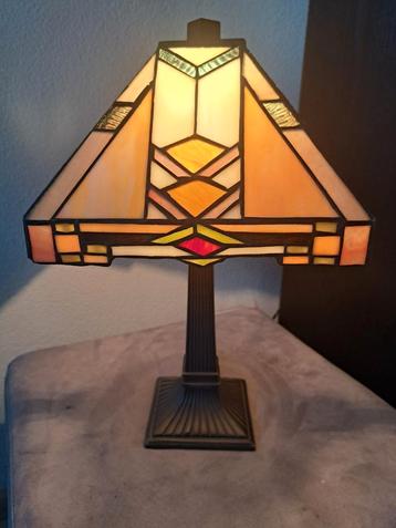 Tiffany Art Deco lamp beschikbaar voor biedingen