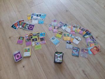 Pokemonkaarten verschillende series beschikbaar voor biedingen