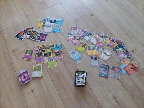 Pokemonkaarten verschillende series, Hobby en Vrije tijd, Verzamelkaartspellen | Pokémon, Zo goed als nieuw, Meerdere kaarten