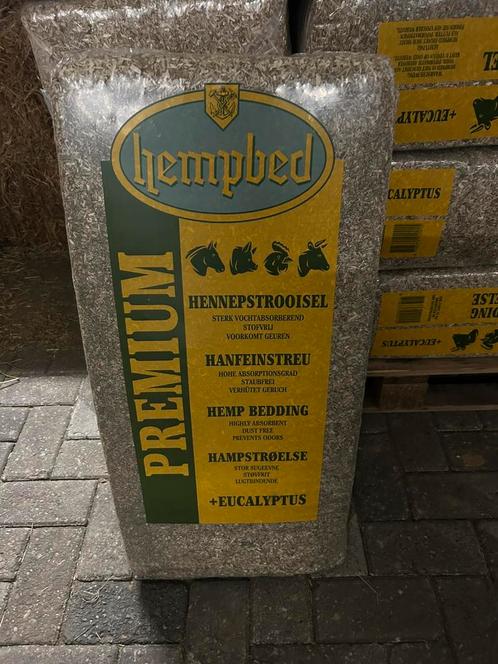 Hempbed hennepstrooisel, Dieren en Toebehoren, Paarden en Pony's | Verzorgingsproducten, Nieuw, Ophalen