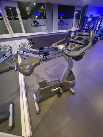 life fitness fietsen 450 euro per stuk!!!