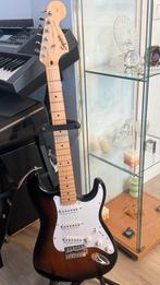 Squier elektrisch gitaar in nieuw staat, Muziek en Instrumenten, Ophalen, Zo goed als nieuw, Solid body, Fender