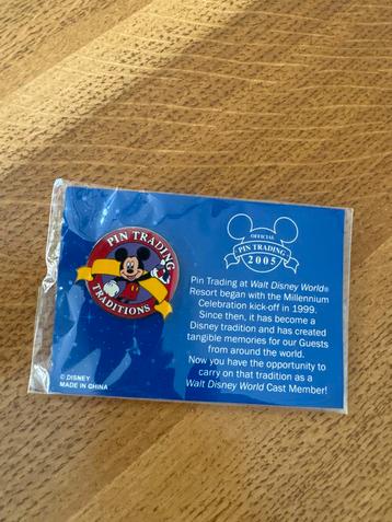 Disney Pin - Pin Trading Traditions beschikbaar voor biedingen
