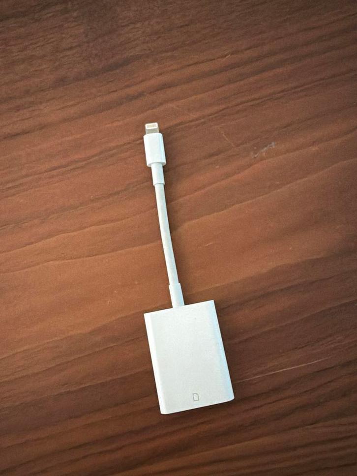 Apple SD Kaartlezer - Lightning naar SD, Computers en Software, Geheugenkaartlezers, Gebruikt, Ophalen of Verzenden