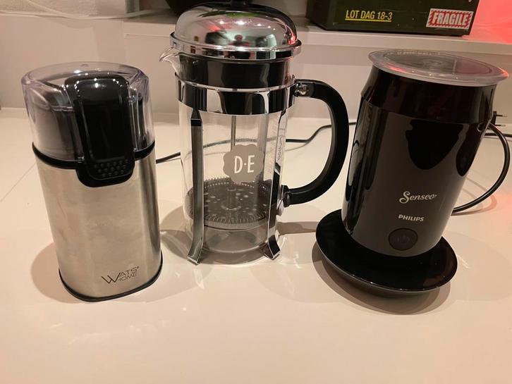 Koffieset 3x, Witgoed en Apparatuur, Koffiezetapparaten, Zo goed als nieuw, Koffiebonen, Koffiemachine, Ophalen