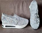 NIEUWE platform sneakers, geborduurd, pailletten, Wit, Nieuw, Ophalen of Verzenden, Sneakers of Gympen