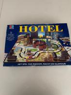 Hotel, het spel van rijkdom, macht en glamour mb spellen., Hobby en Vrije tijd, Gezelschapsspellen | Bordspellen, Een of twee spelers