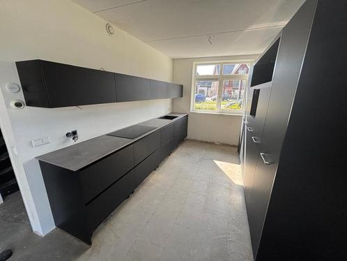 Mat zwarte keuken, Huis en Inrichting, Keuken | Complete keukens, Zo goed als nieuw, Ophalen