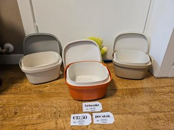 Tupperware serveerwonders gekleurd  beschikbaar voor biedingen